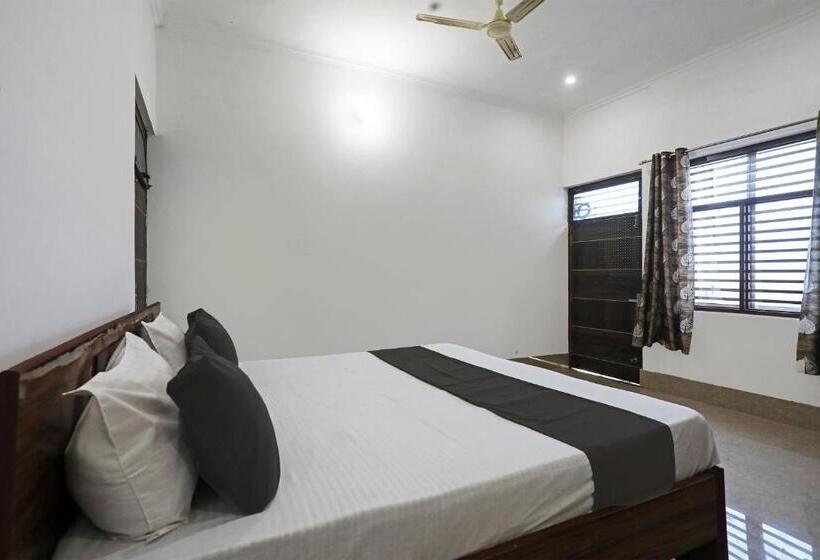 فندق Spot On Royal Stay Residency