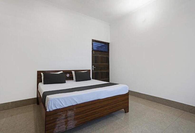 فندق Spot On Royal Stay Residency