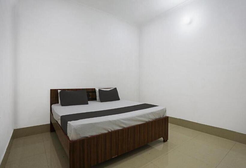 فندق Spot On Royal Stay Residency