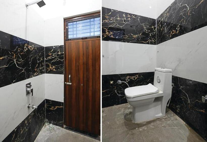 فندق Spot On Royal Stay Residency