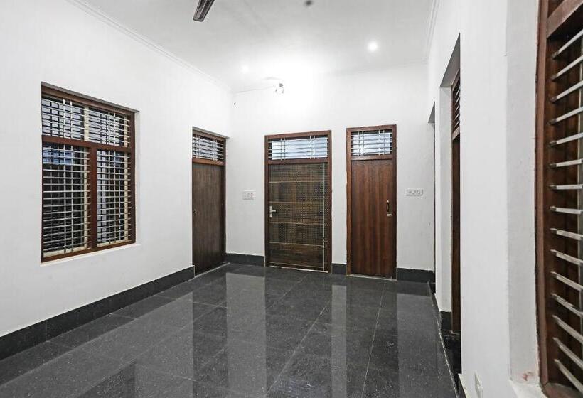 فندق Spot On Royal Stay Residency