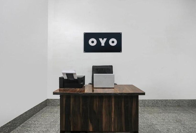 فندق Spot On Royal Stay Residency