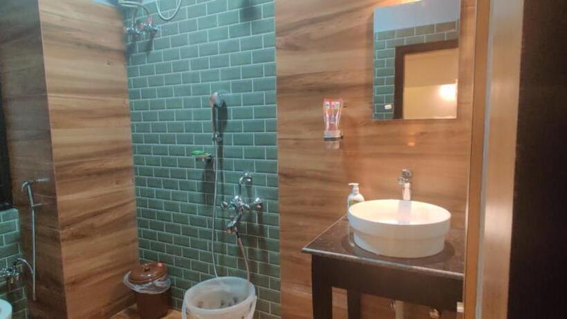 בית מלון כפרי The Arch Shillong