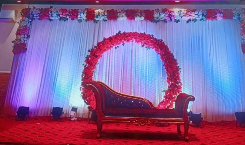 Отель The Kuber