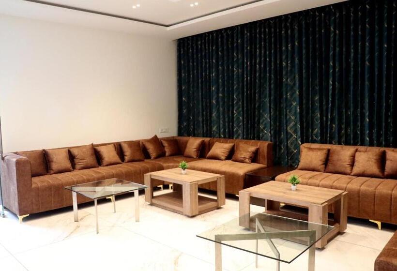 בית מלון כפרי The Prince Highway