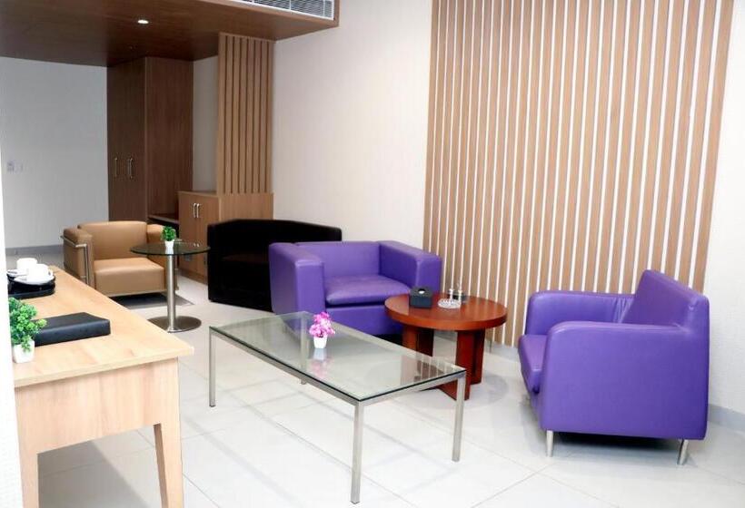 فندق The Prince Highway