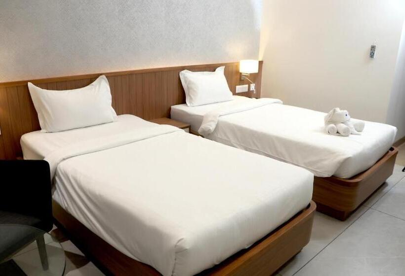 فندق The Prince Highway