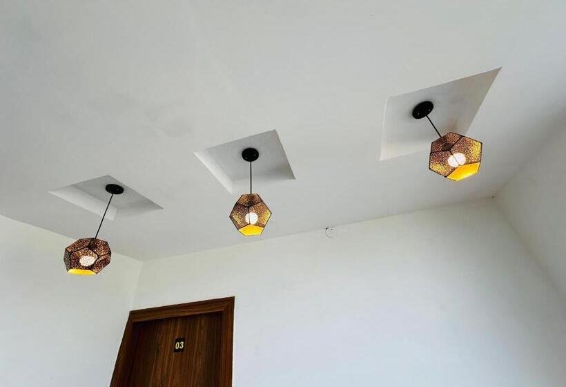 Отель The Punjab King    Modern Dhaba, Bar, Suites    Special For Families, Couples, Corporate, Group Trav