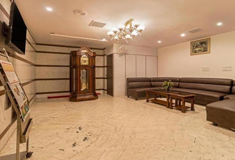 酒店 Treebo Seven Olives Hal