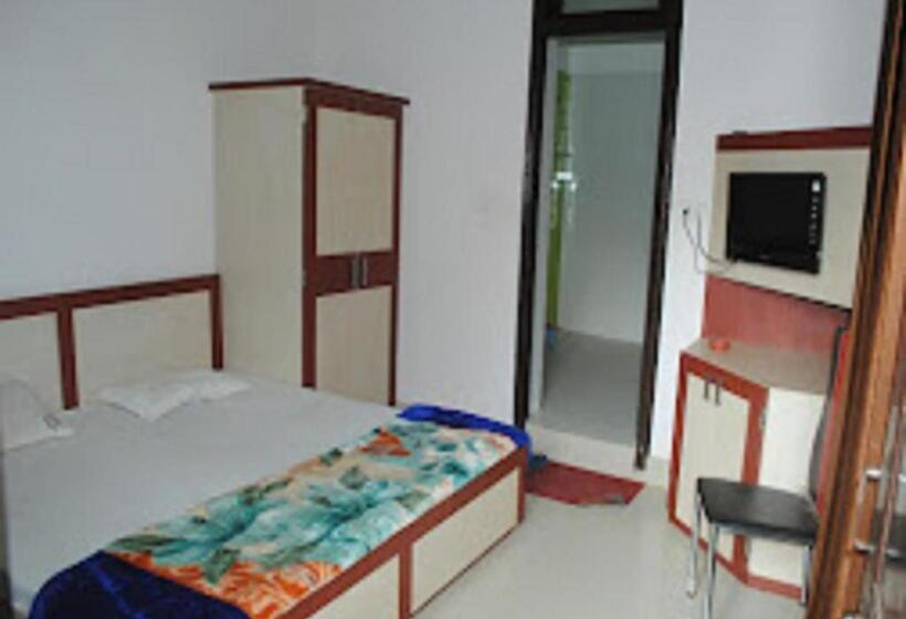 בית מלון כפרי Varun Inn