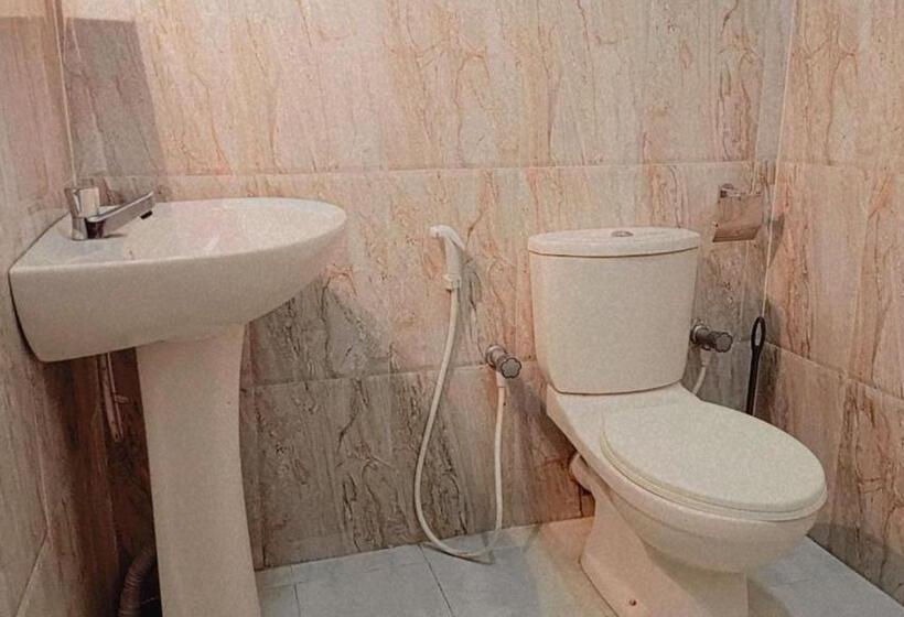 Отель Yameena Holiday Inn Kanneliya