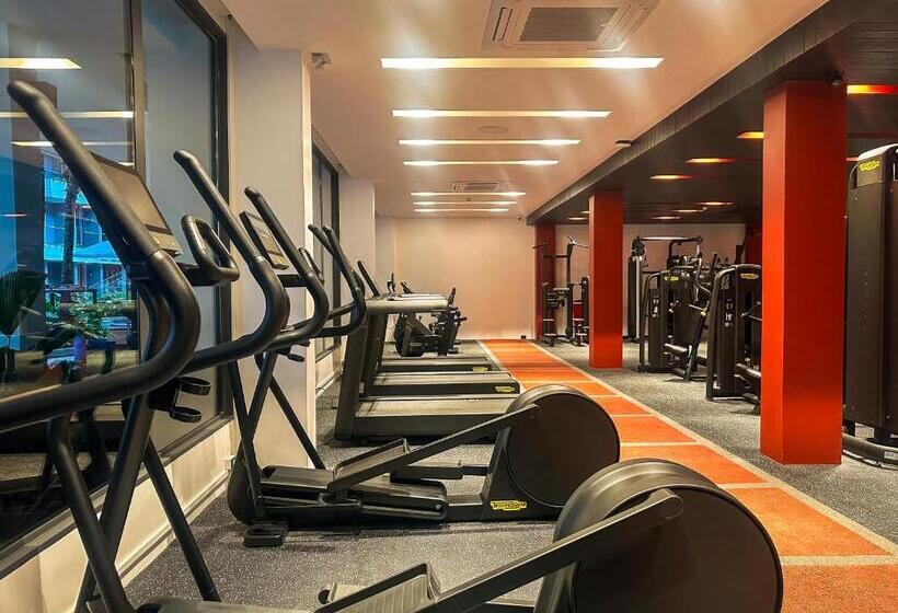 La Green Hotel And Residence