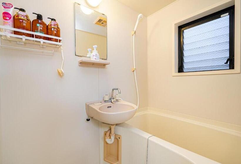 Lifehouse 押上駅から徒歩5分 スカイツリーまで徒歩9分 最大6人可 Wifi有