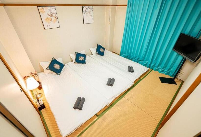 Lifehouse 押上駅から徒歩5分 スカイツリーまで徒歩9分 最大6人可 Wifi有