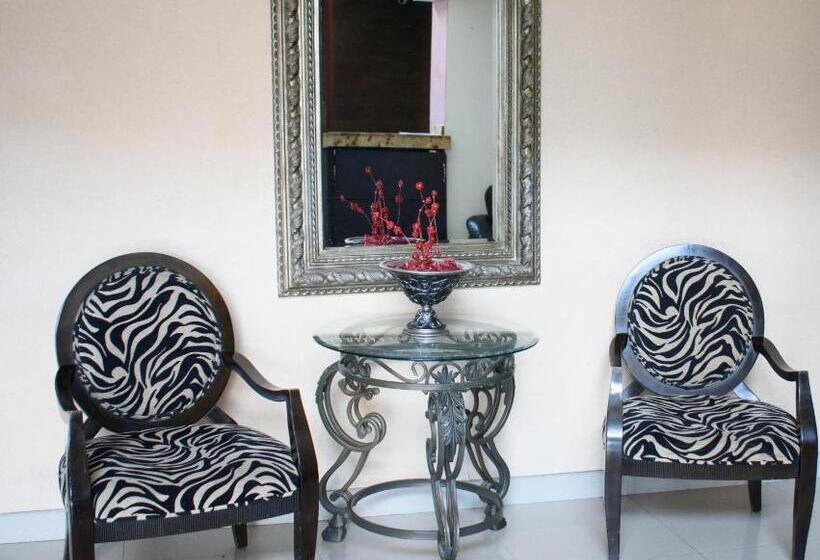 Los Herederos Hotel Piedras Negras