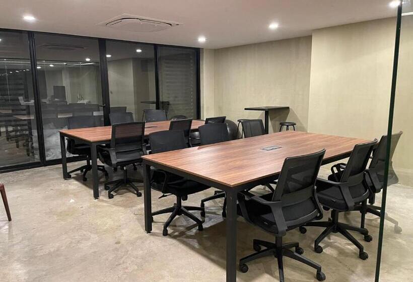 Maramara More To Live