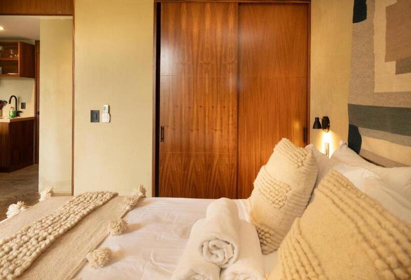 Maramara More To Live