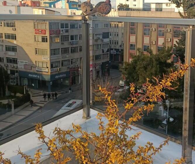 Old Town Grand Apart