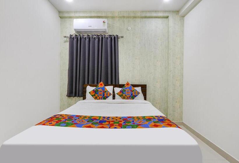 Fabhotel Dream Connect