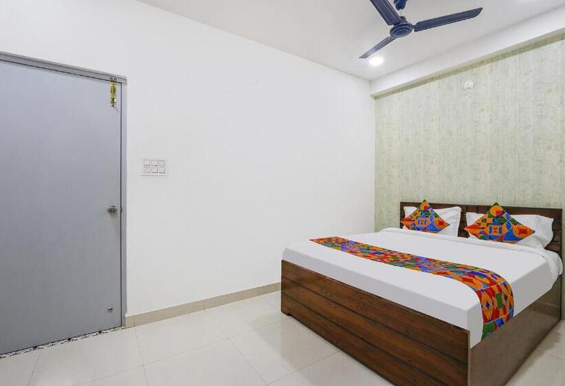 Fabhotel Dream Connect