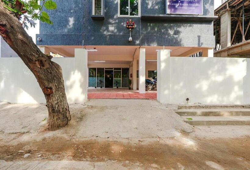 Fabhotel Dream Connect