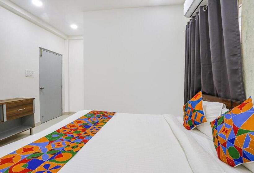 Fabhotel Dream Connect