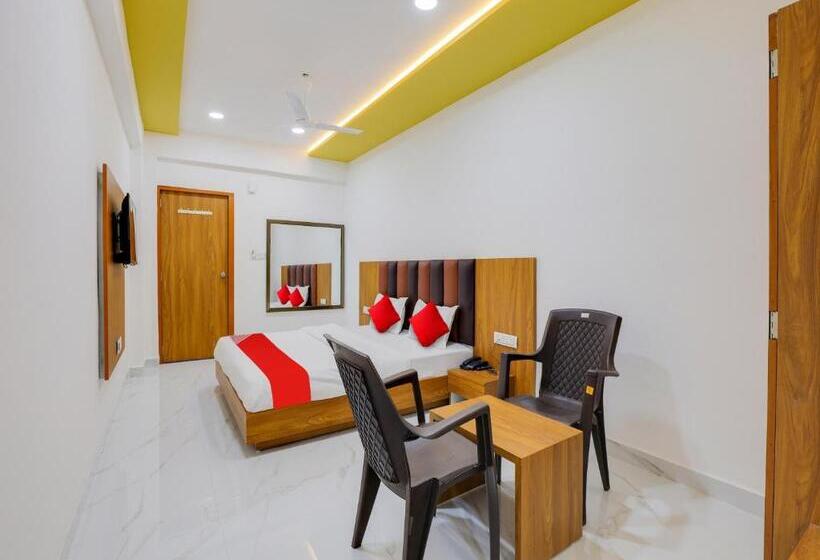 Oyo Hotel Raghav Palace