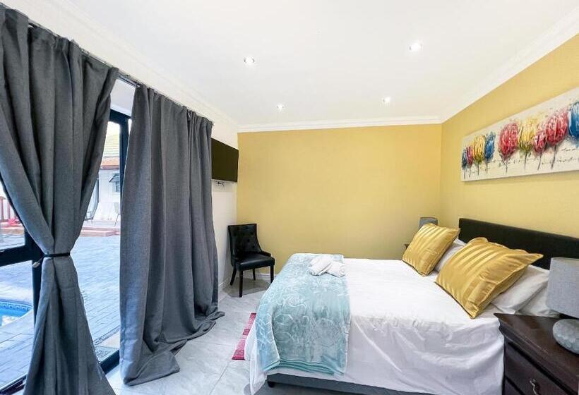 ペンション Boston House