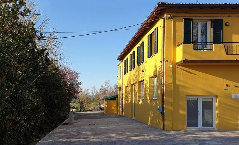 펜션 Casadelfalegname