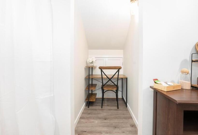 بنسيون Copperwood Cozy Cellar