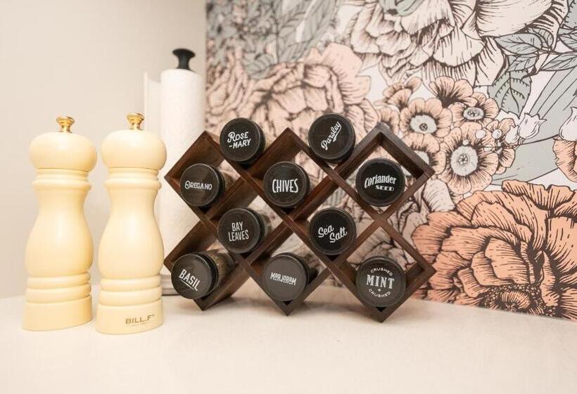 بنسيون Copperwood Cozy Cellar