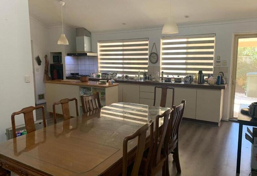 بنسيون Double Room Share Bathroom And Kitchen