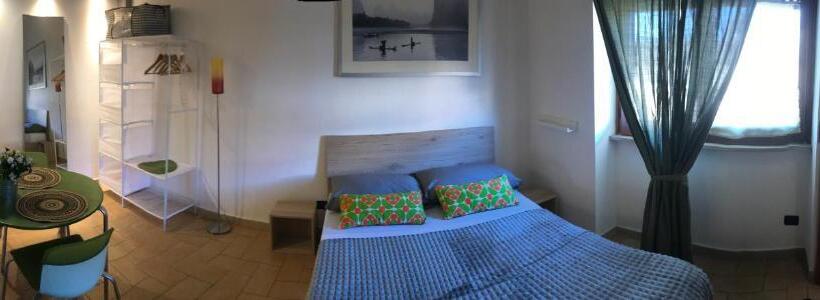 ペンション Gasperina House