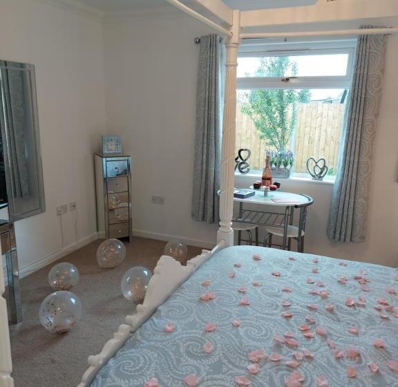 بنسيون Hot Tub Hideaway