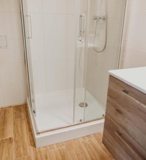 膳宿费 Hrochotský Mlyn