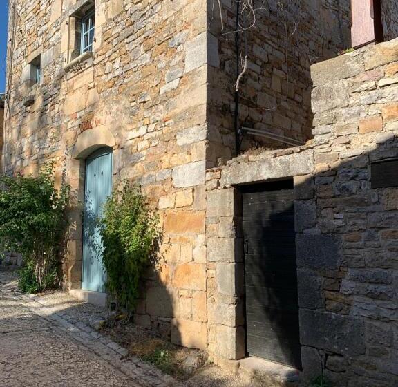 بنسيون La Chambre Des Ecureuils   Bruniquel