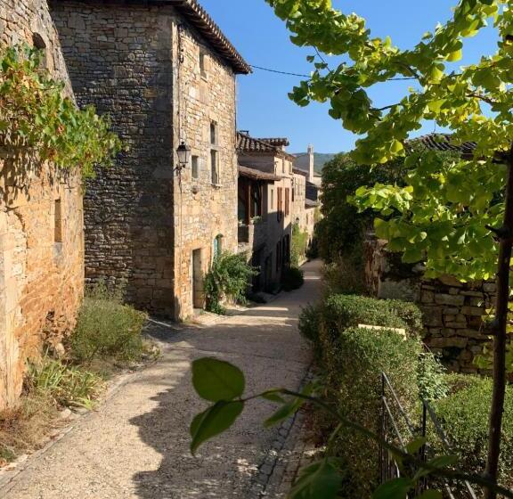 بنسيون La Chambre Des Ecureuils   Bruniquel