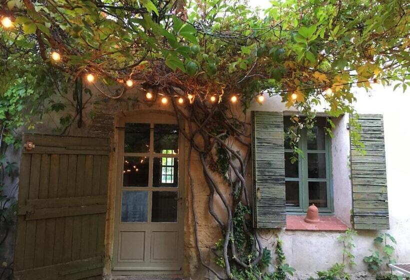 بنسيون Le Mas De Pierre étoile