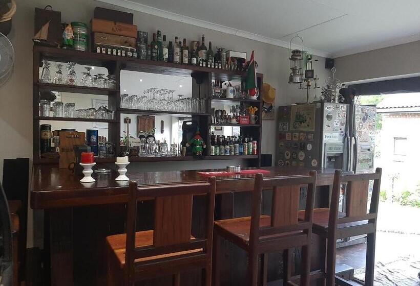 פנסיון Leadwood Lodge