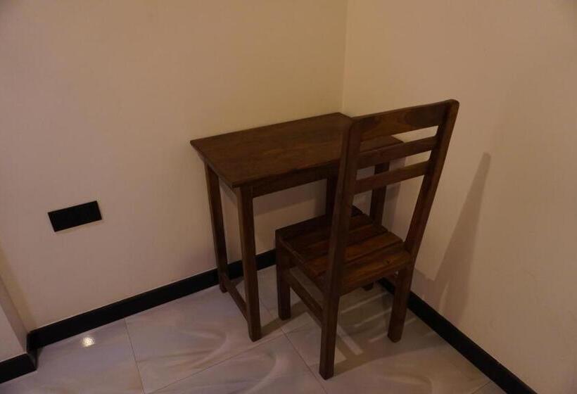 بنسيون Nature World Safari Resort