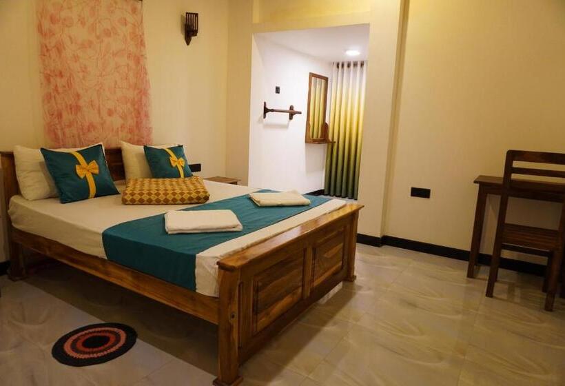 بنسيون Nature World Safari Resort