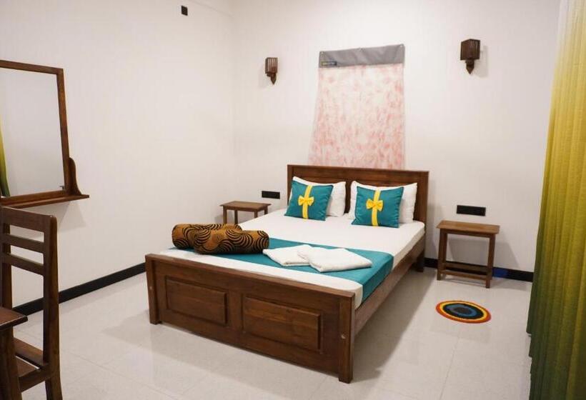 بنسيون Nature World Safari Resort