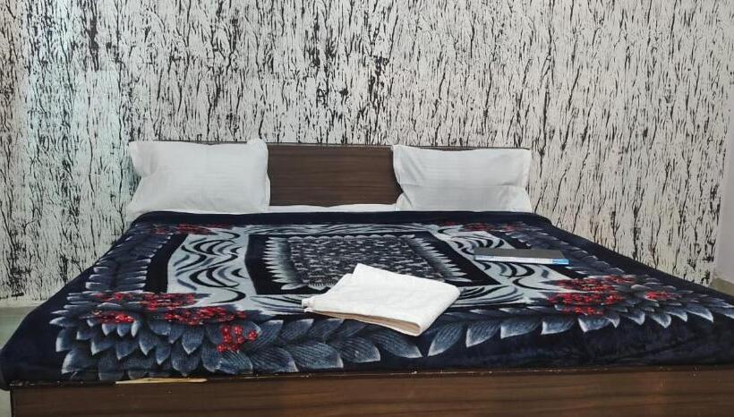 پانسیون Sam Plaza