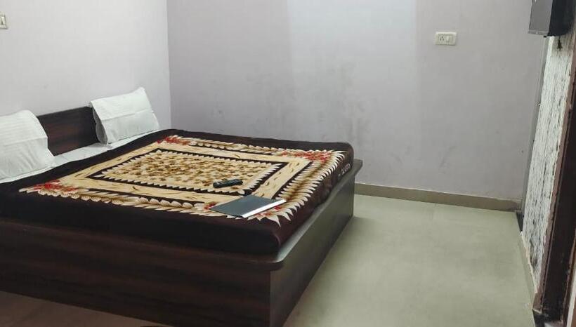 پانسیون Sam Plaza