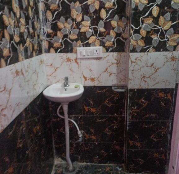 Pension Shree Kundkeswar Home Stay