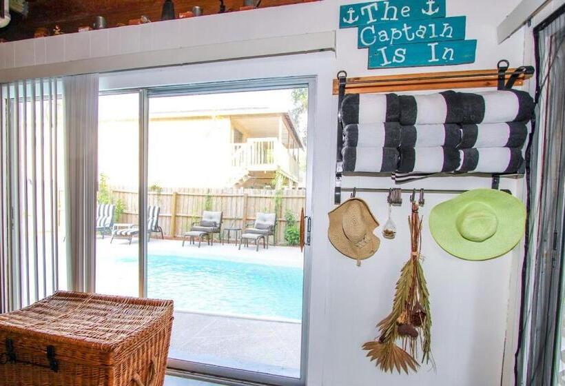 بنسيون The Sunburst Oasis