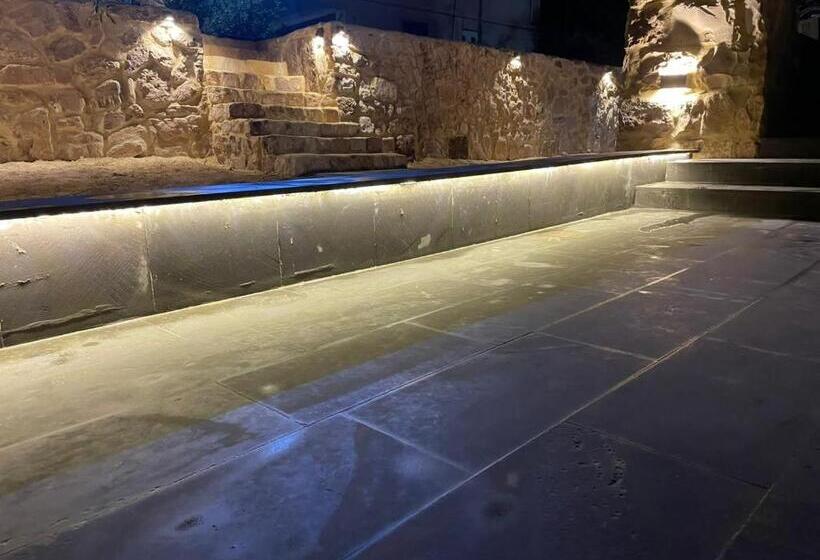 پانسیون Wadi Al Nakhil Hostel