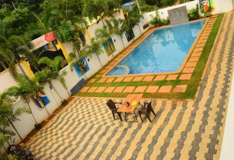 بنسيون Yathara Farm House Pondy