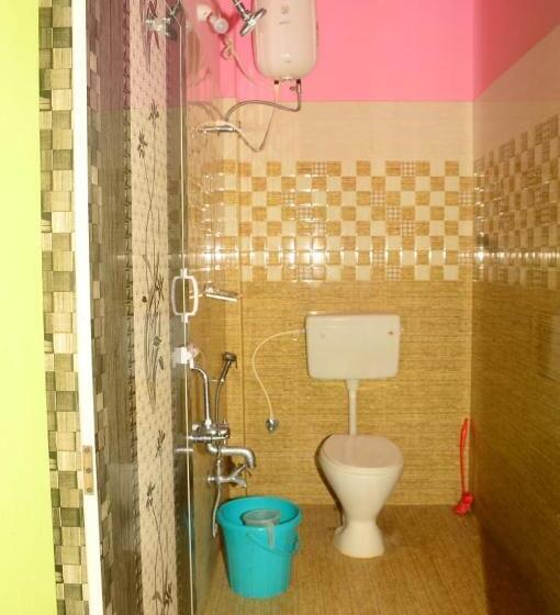 بنسيون Yathara Farm House Pondy