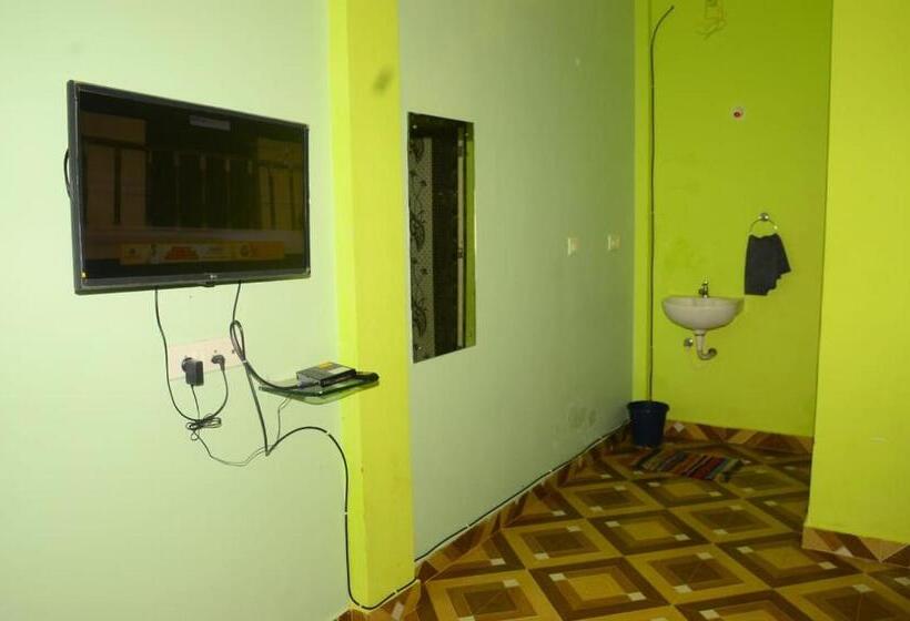 بنسيون Yathara Farm House Pondy